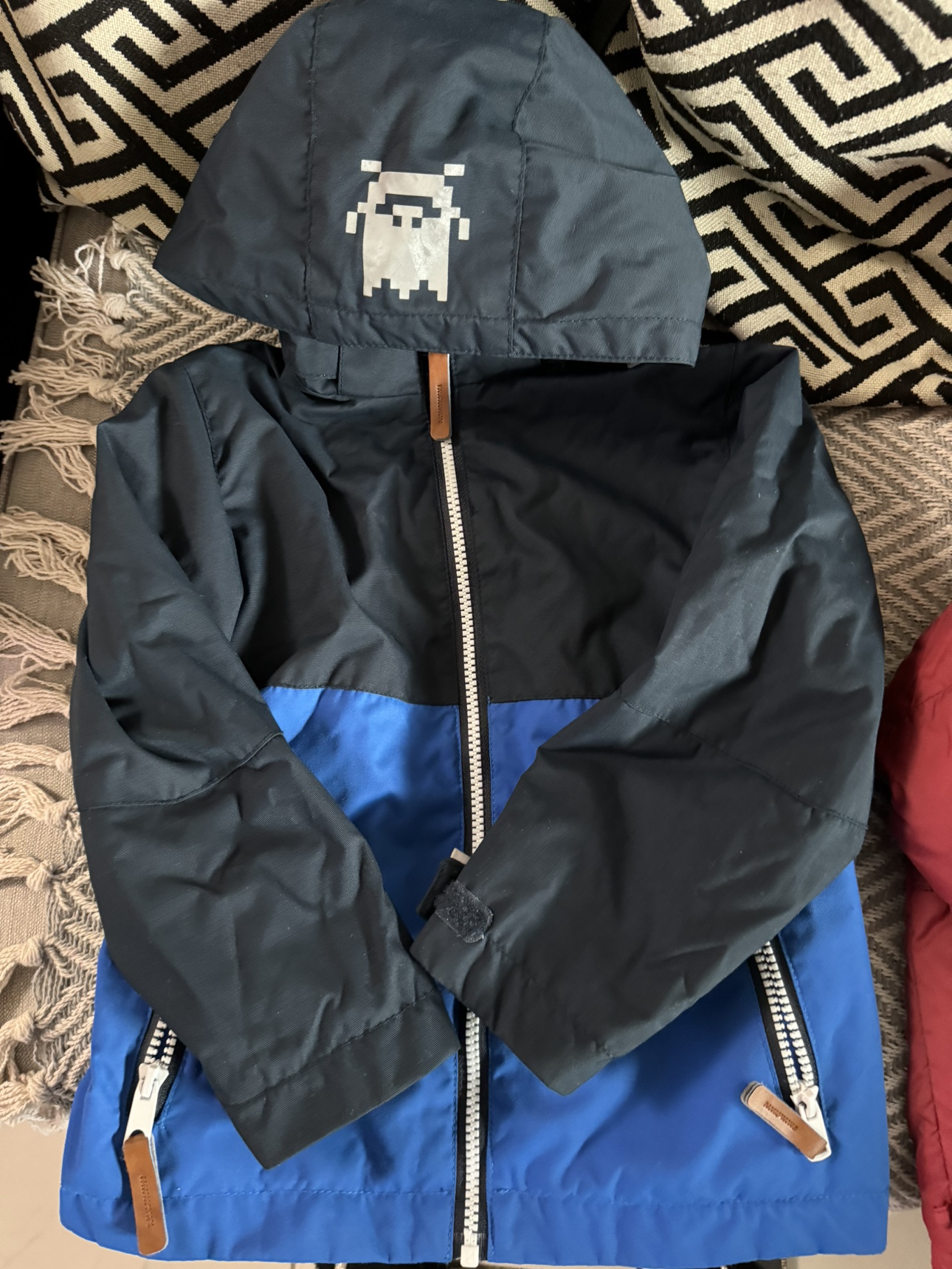 3 Kids' Winter Jackets (TAKE ALL FOR ONLY 35$) - photo 2