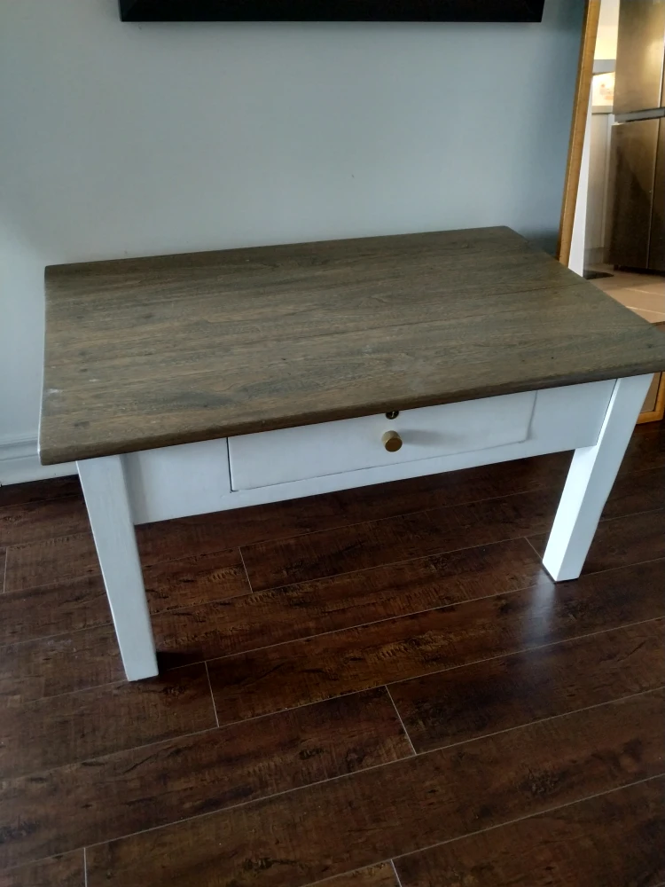 Coffee Table with Drawer
