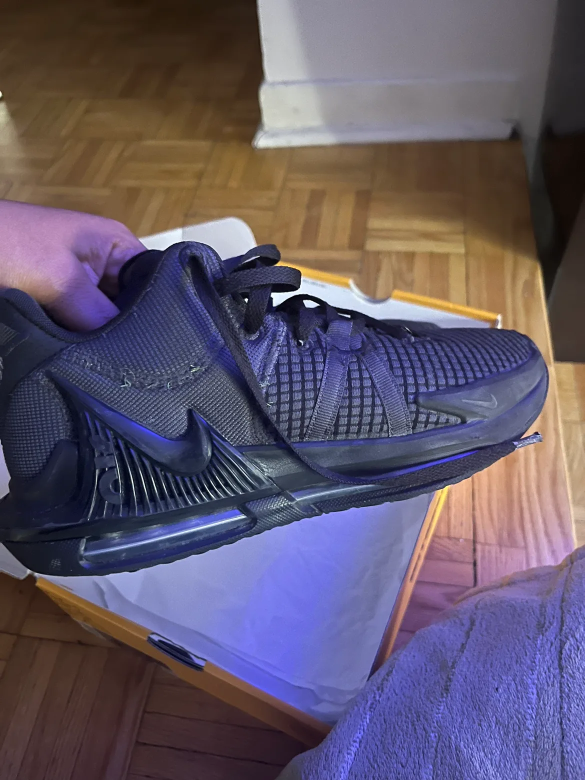 Nike LeBron Witness 5 Basketball Shoes image indicator(4)