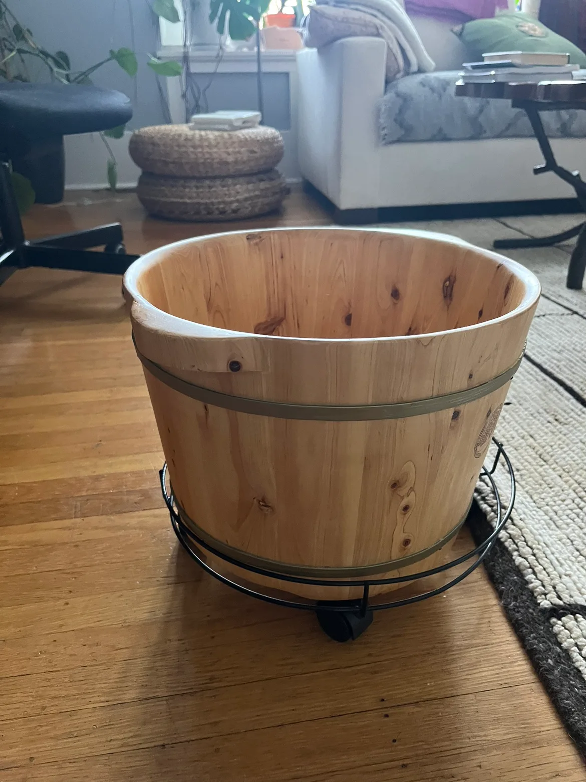 Traditional TCM foot soak with acupressure thumbnail