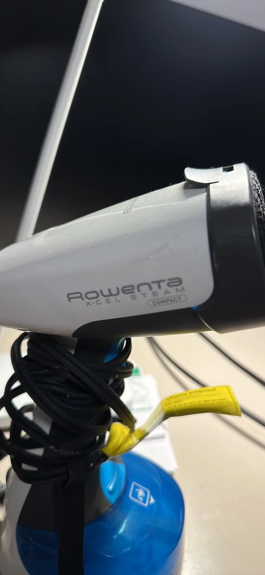 Rowenta X-Cel Steam Compact Handheld Garment Steamer thumbnail