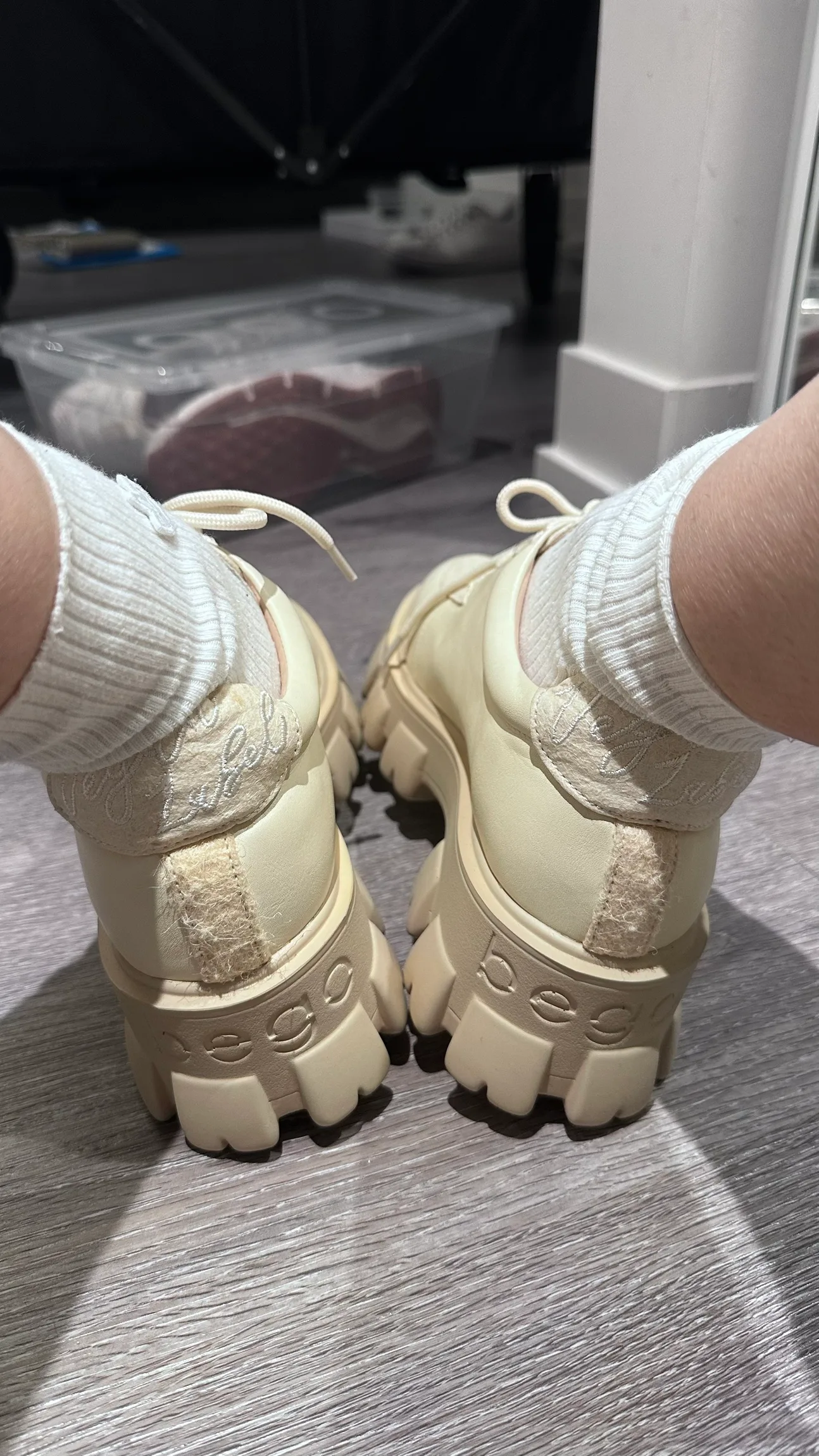 Cream Platform Oxfords image indicator(4)