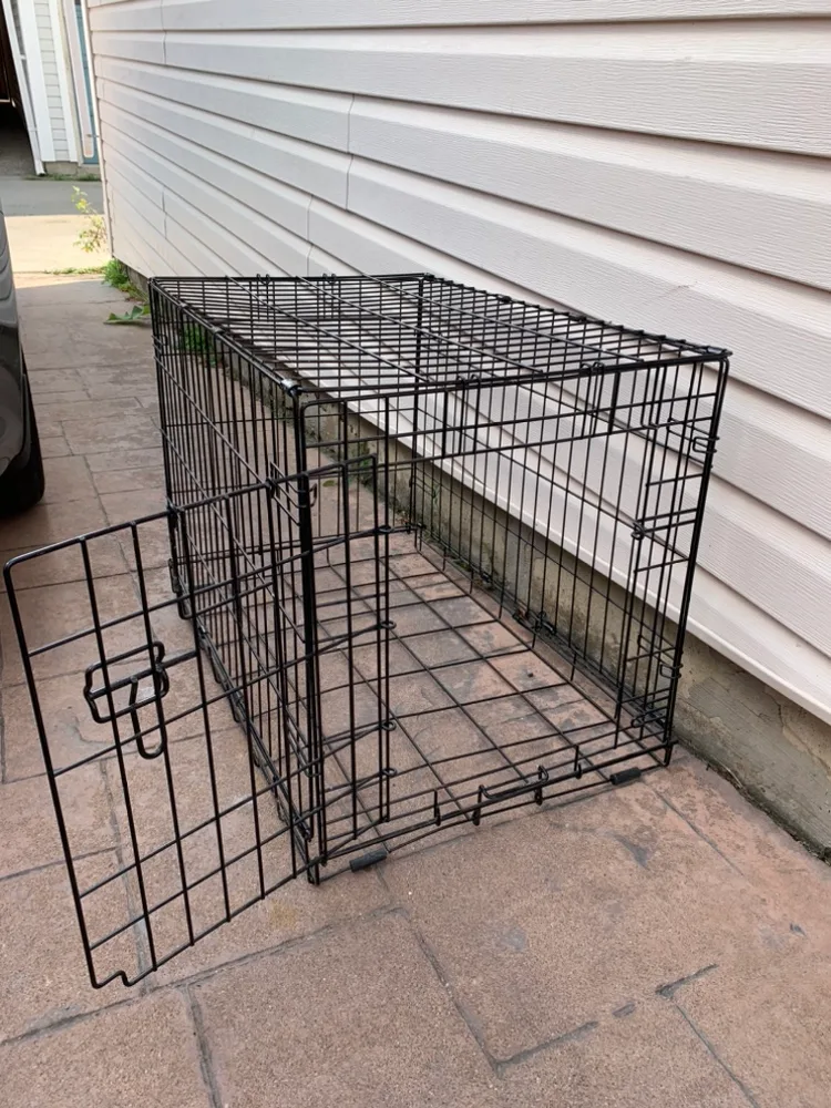 Dog Crate. thumbnail