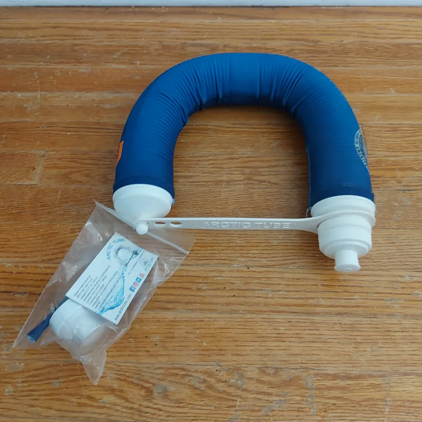 NEW - Unique 1L Arctic Tube Water Bottle image indicator(2)