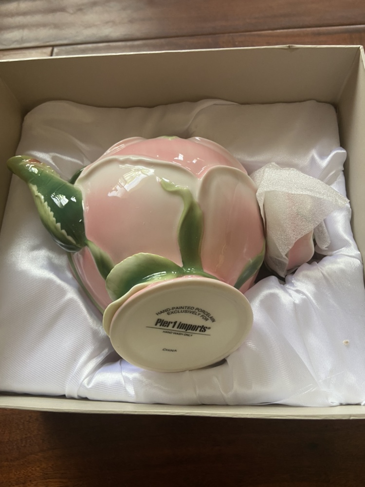 Hand Painted Porcelain Rose Teapot - photo 2