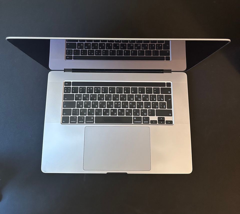 MacBook Pro 16", 2019, Intel i7, 16 GB RAM, 512 GB SSD (ENG/RUS)