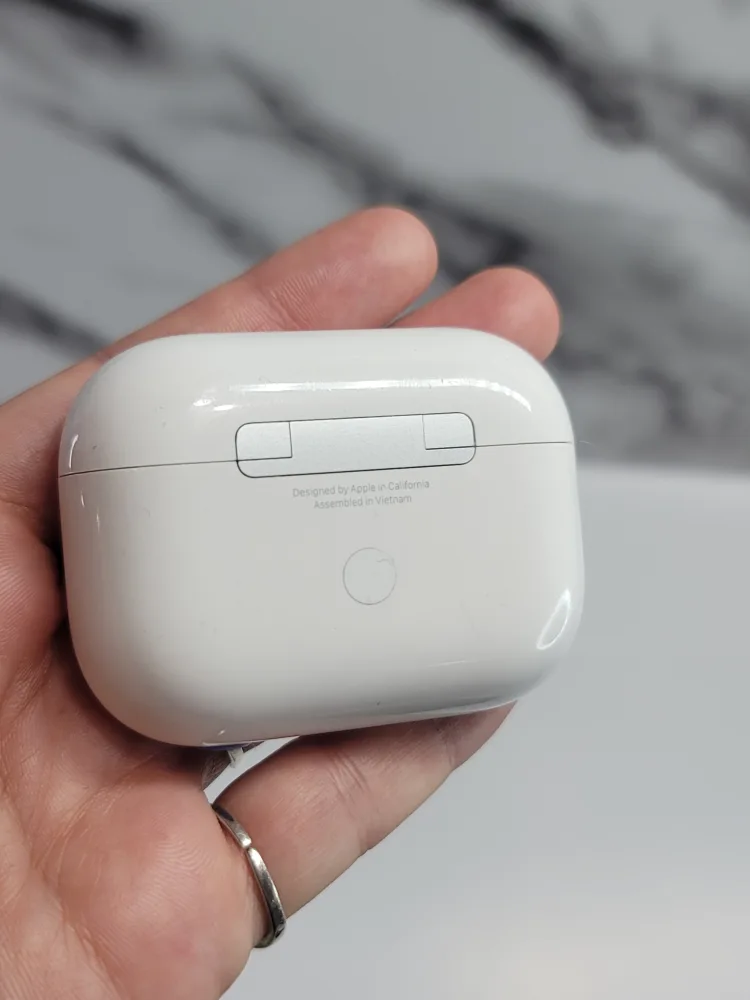Apple AirPods Pro 1rst Generation image indicator(4)