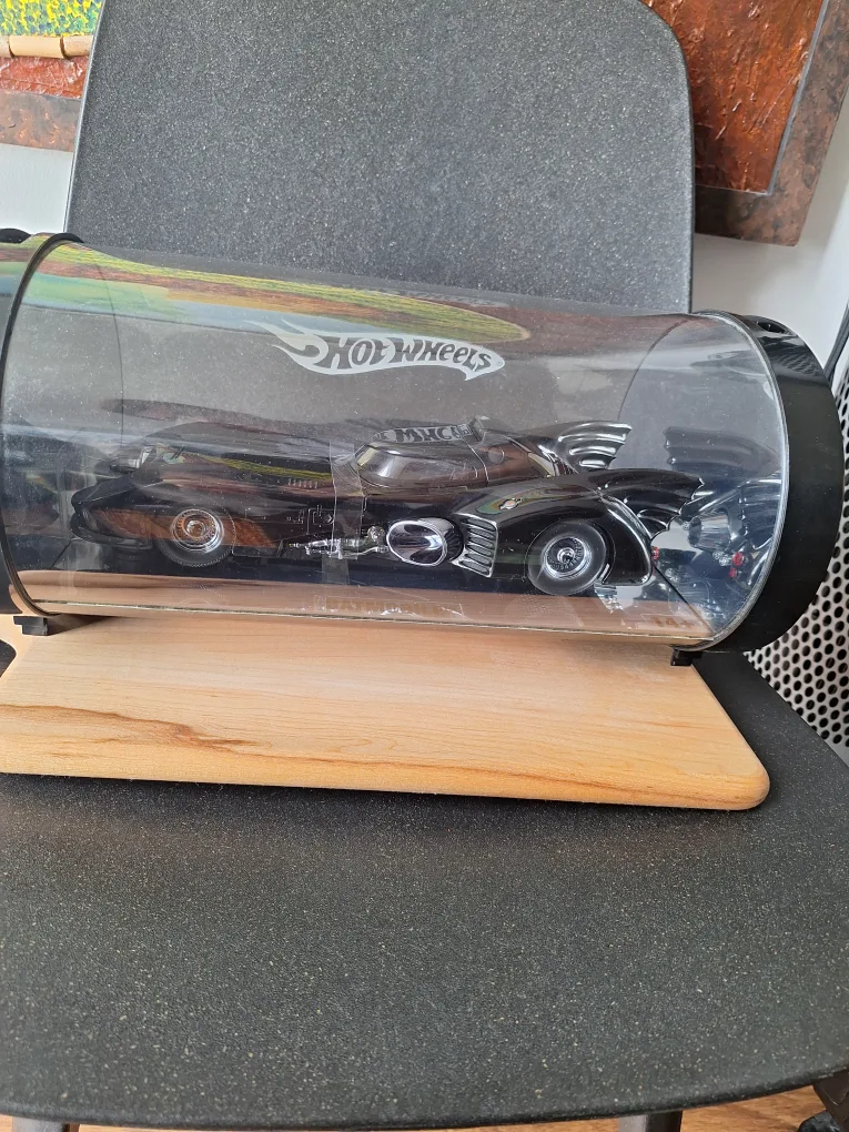 Hot Wheels Batmobile in Display Case thumbnail