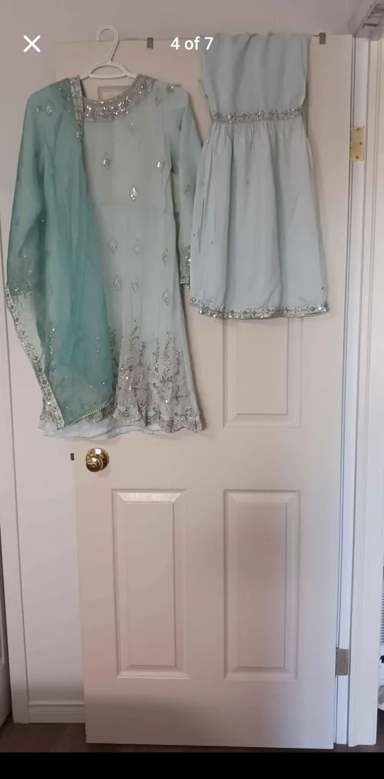 girl garara dress (size 36,9 to 10 years old girl) image indicator(4)