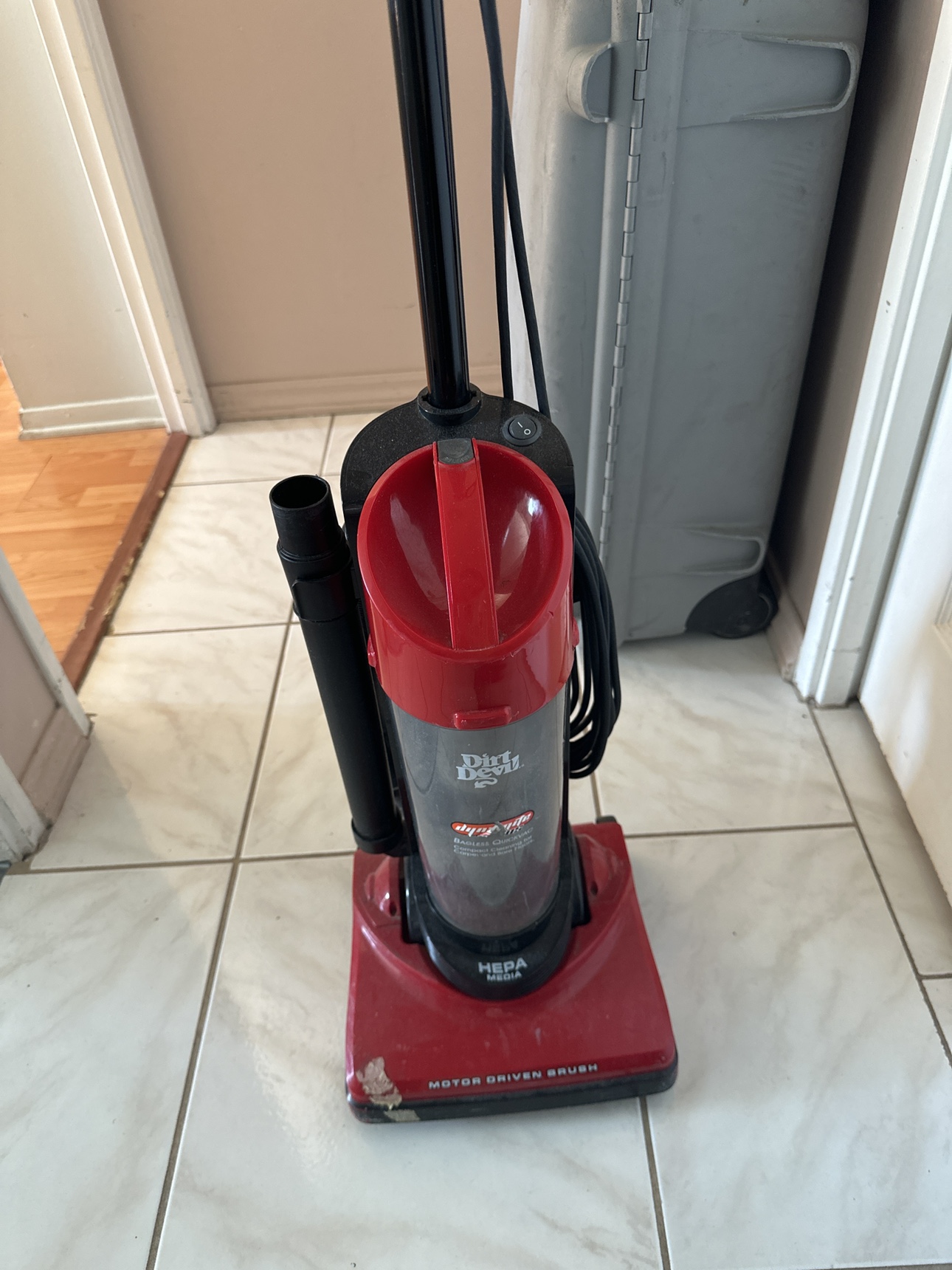 Dirt Devil Vacuum