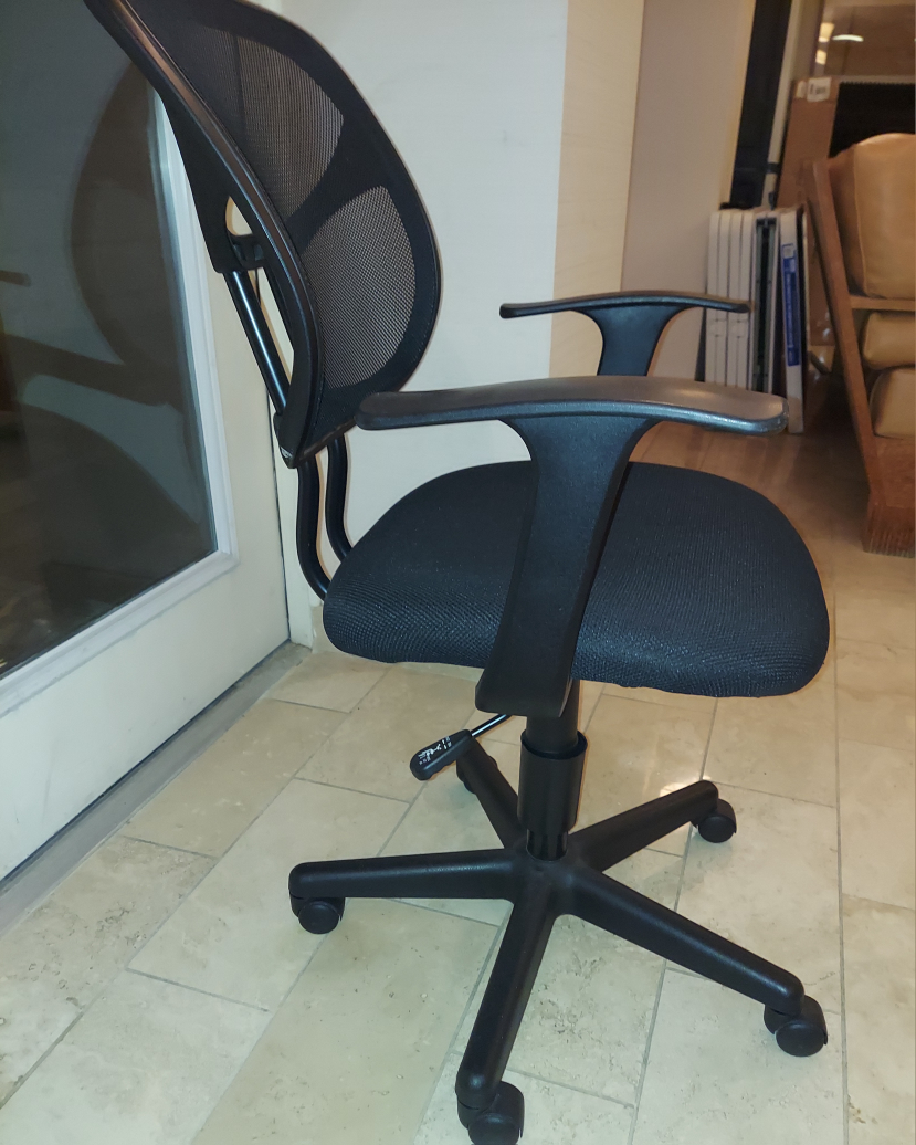 black desk chair with mesh