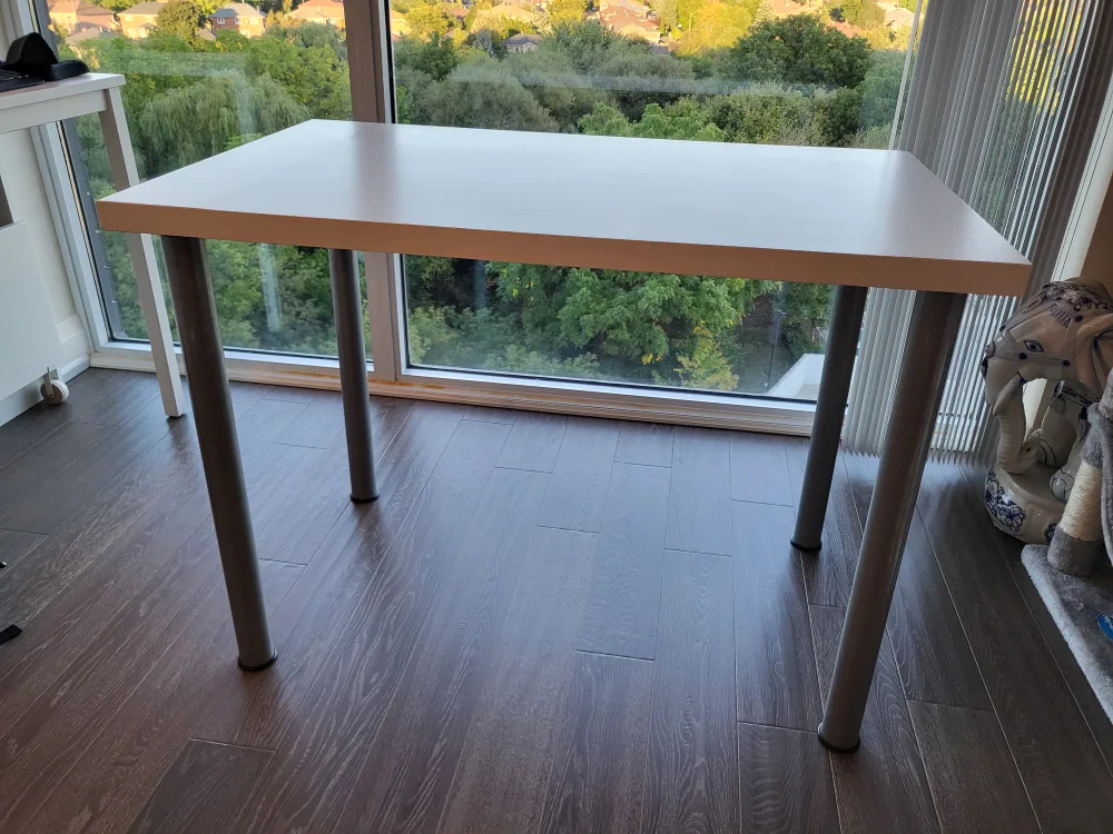 Ikea white desk / table thumbnail