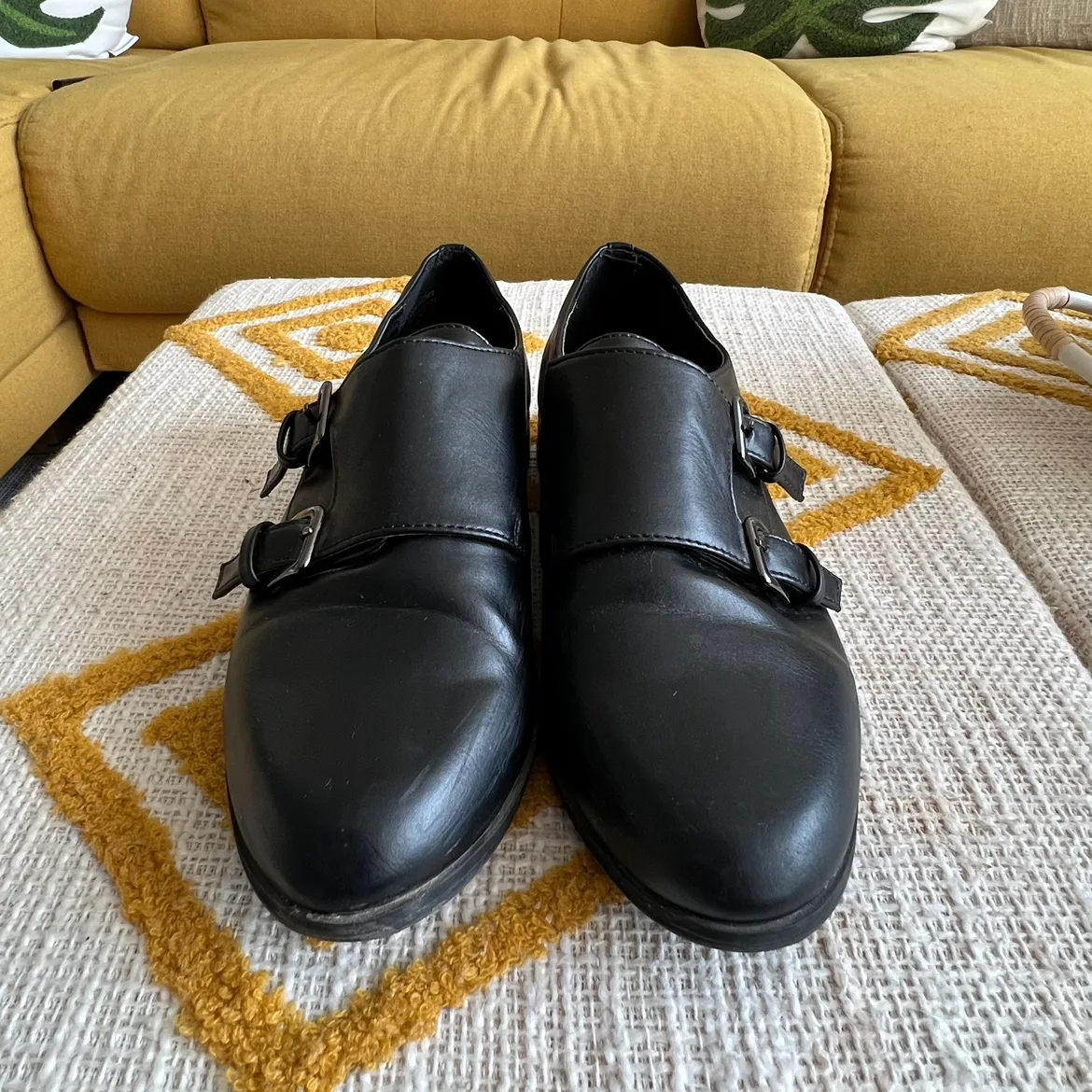 Women’s Black Buckle Shoes image indicator(2)