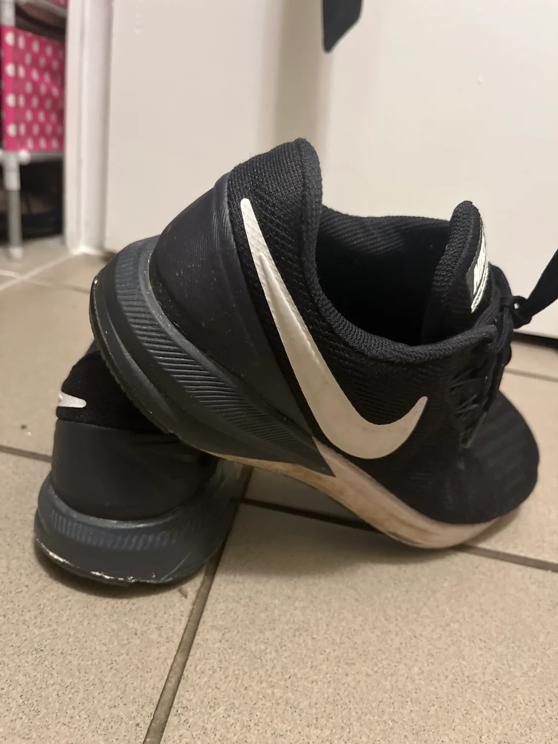 Nike Zoom Structure 22 Running Shoes image indicator(2)