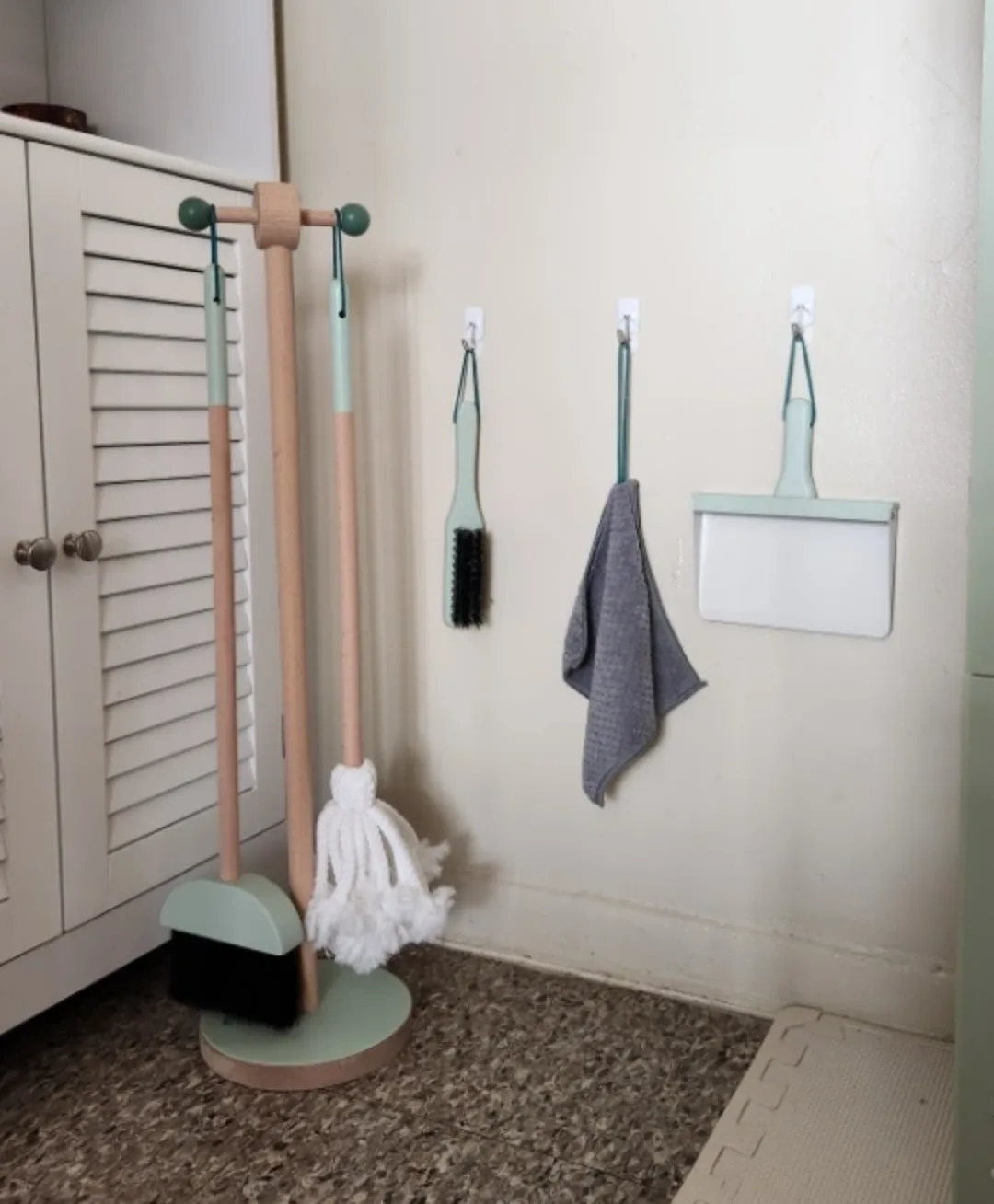 Wooden Kids Cleaning Set (Moover) thumbnail