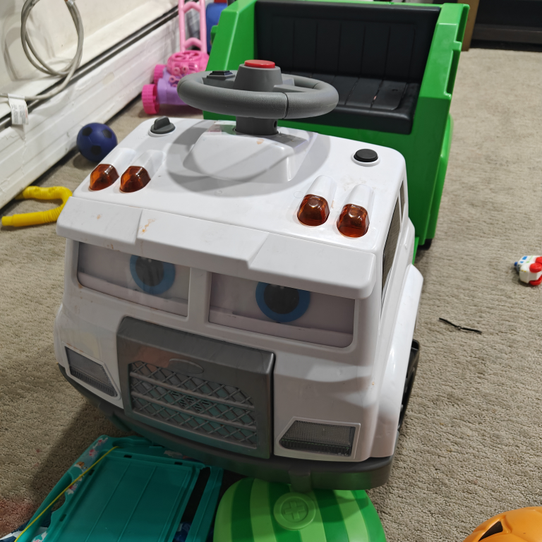 Kids Ride-On Garbage Truck #freecycle - photo 2