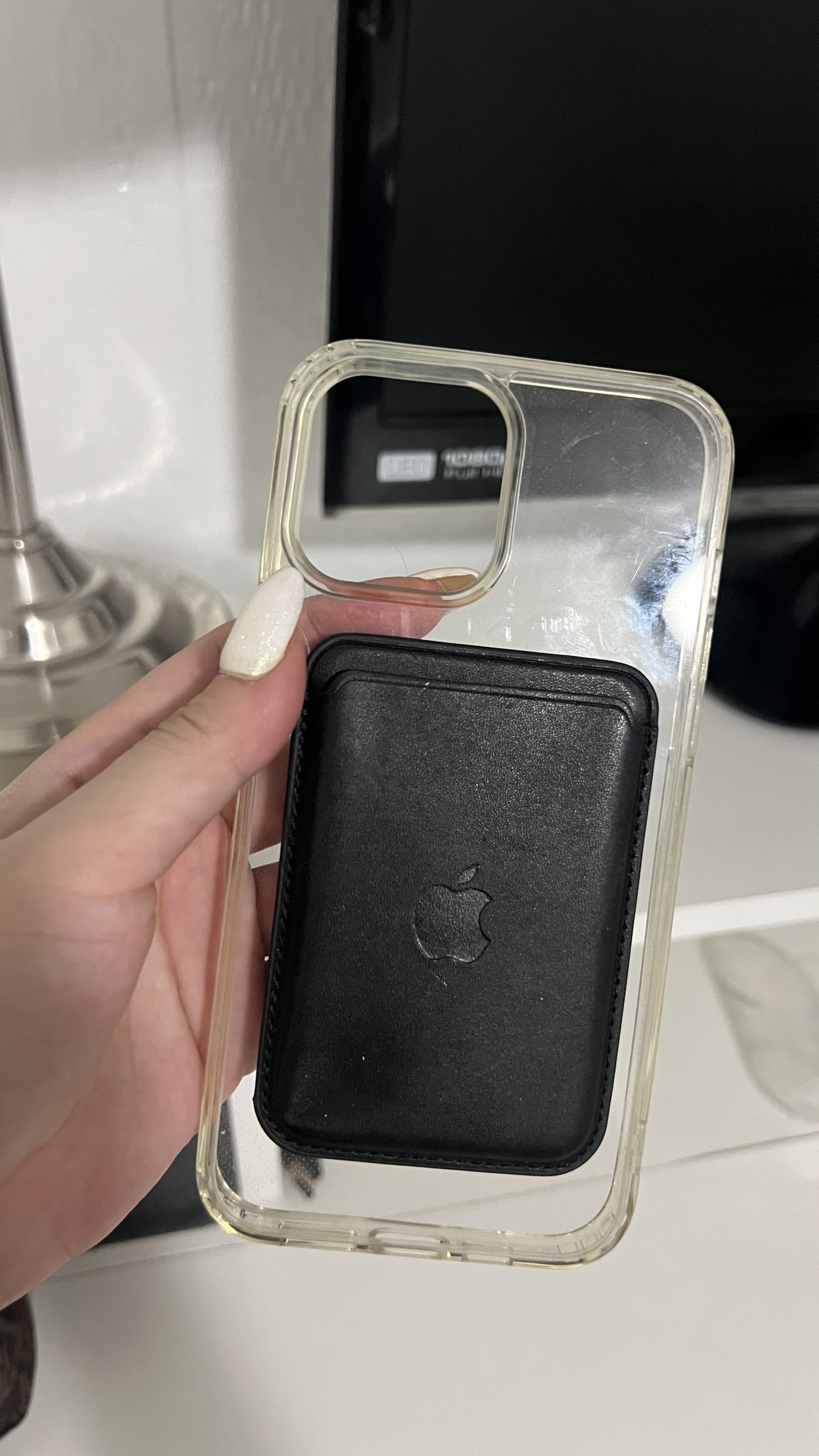 Magnetic iPhone Leather Wallet - photo 3