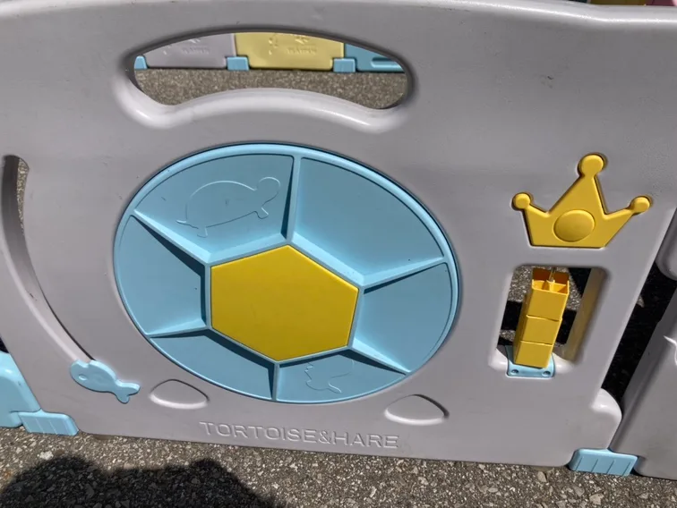 Tortoise and Hare brand Playpen - 16 Panels image indicator(3)