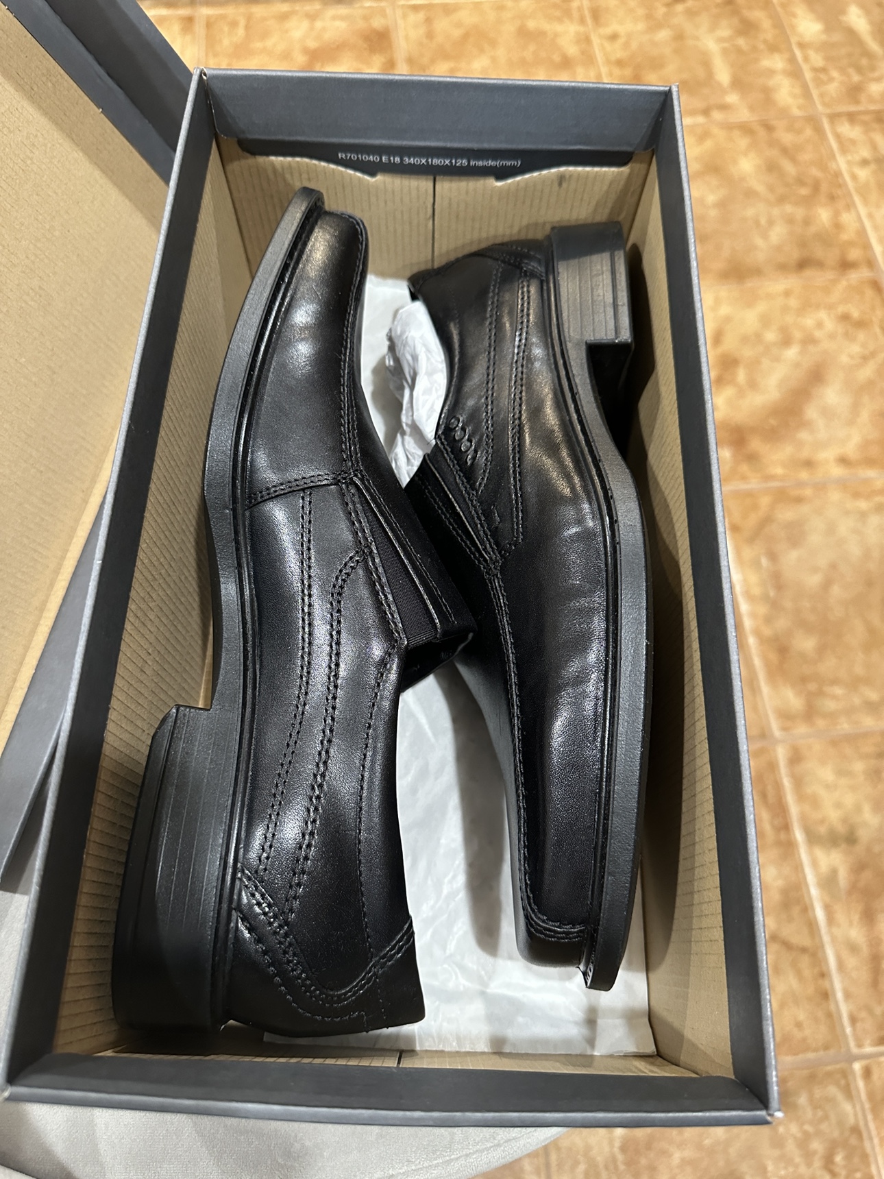 Ecco Men's Black Leather Slip-On Shoes - photo 2