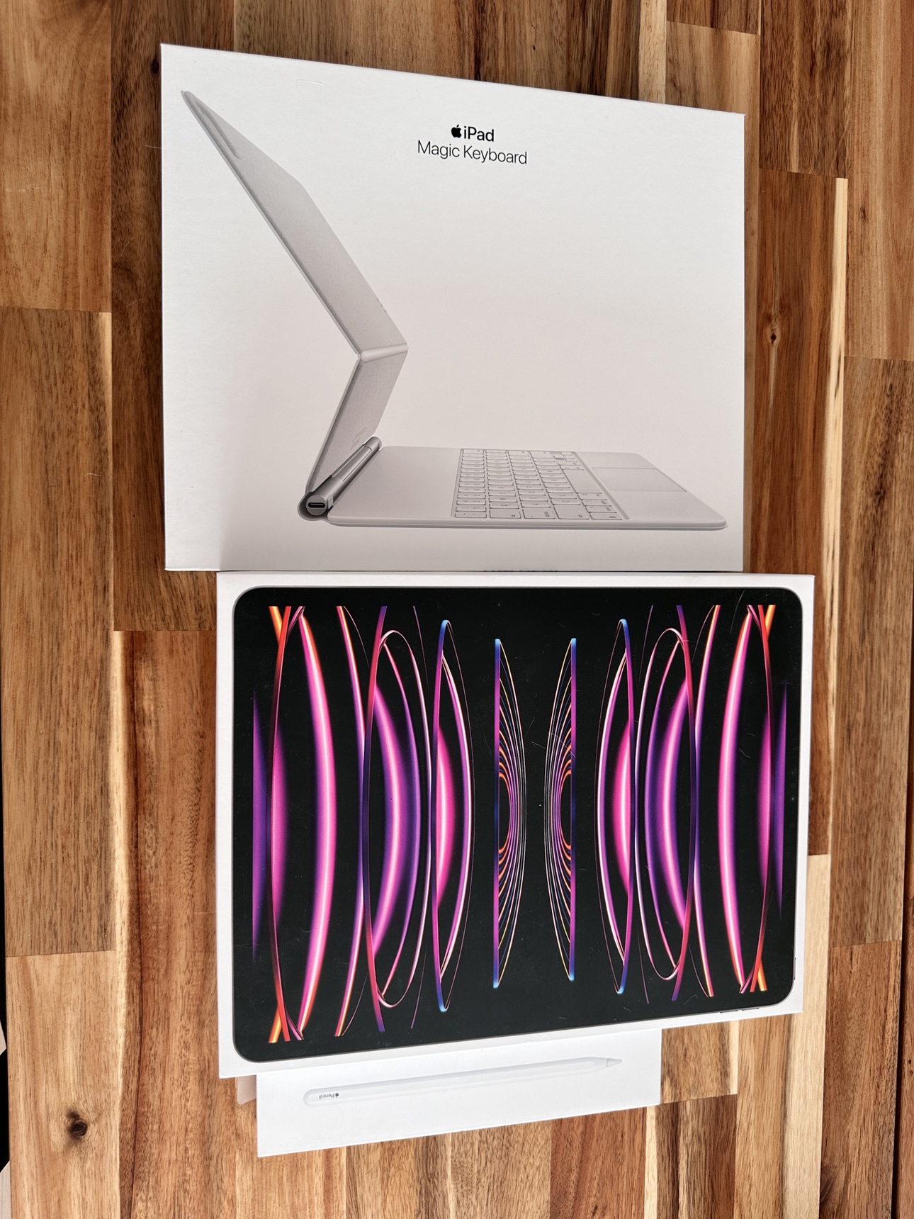 12.9in iPad pro 6th gen M2 wifi only 2TB apple pencil & keyboard