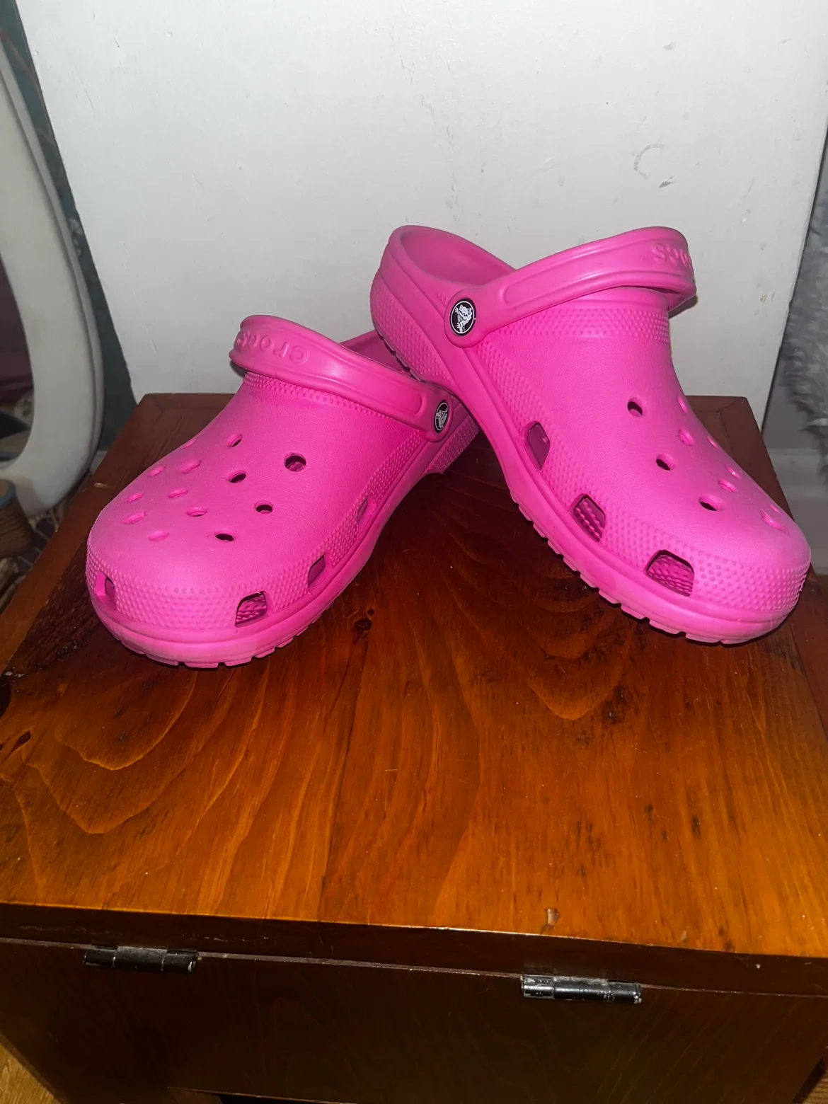 Pink Crocs thumbnail