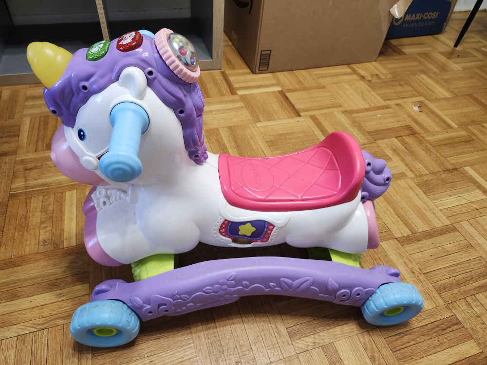 Kids dress, unicorn toys, bath tub and baby carrier 1year - photo 2