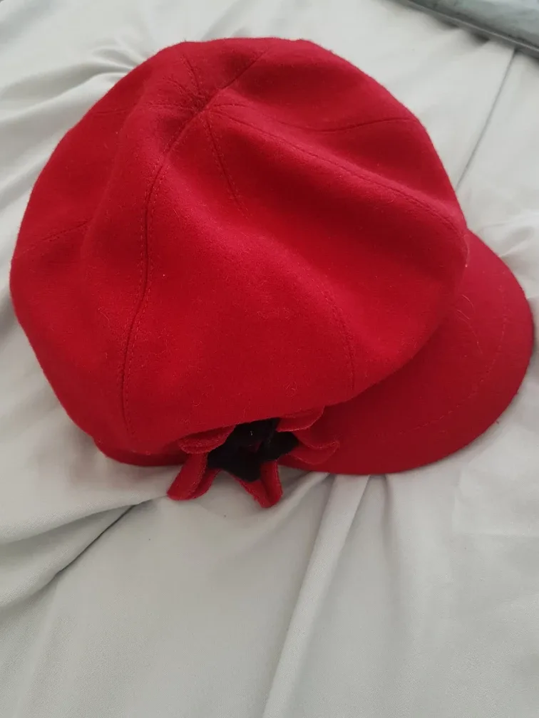 Red Wool Newsboy Cap image indicator(2)