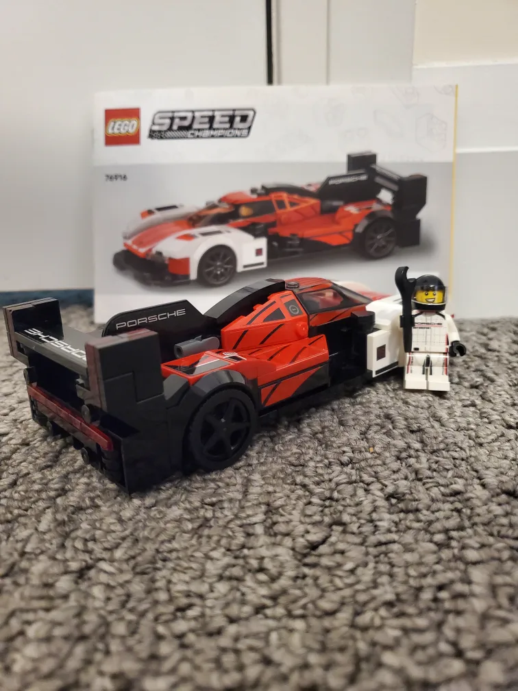 LEGO Speed Champions Porsche 919 Hybrid image indicator(2)