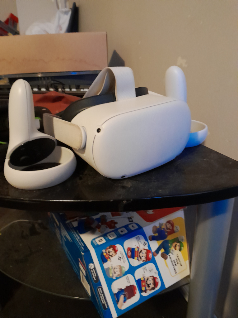 Oculus Quest 2 VR Headset