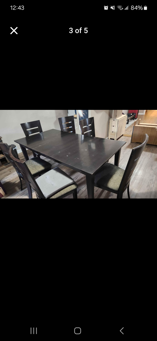 Dining Table and 6 Chairs