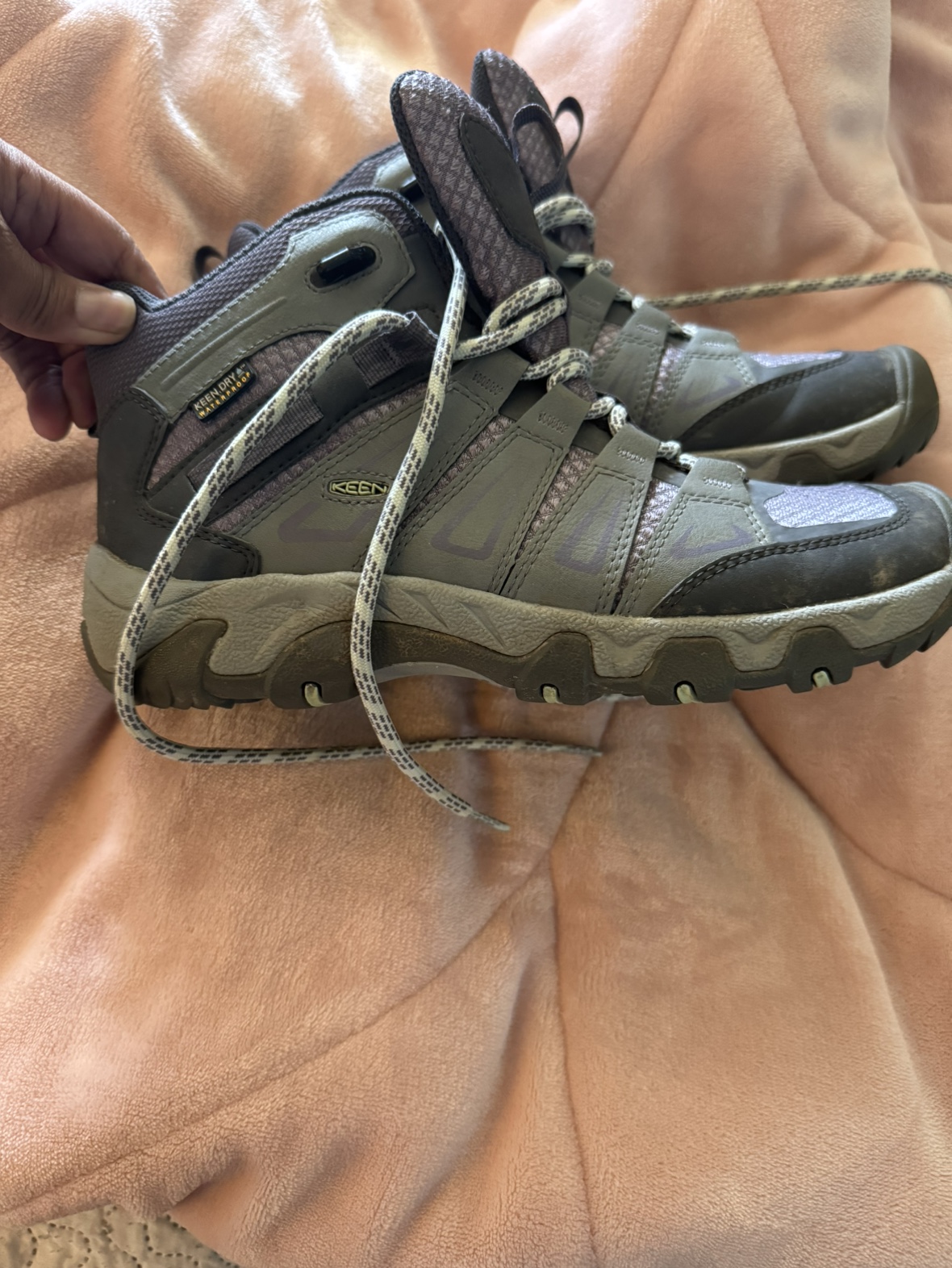 Keen Women's Hiking Boots - photo 2