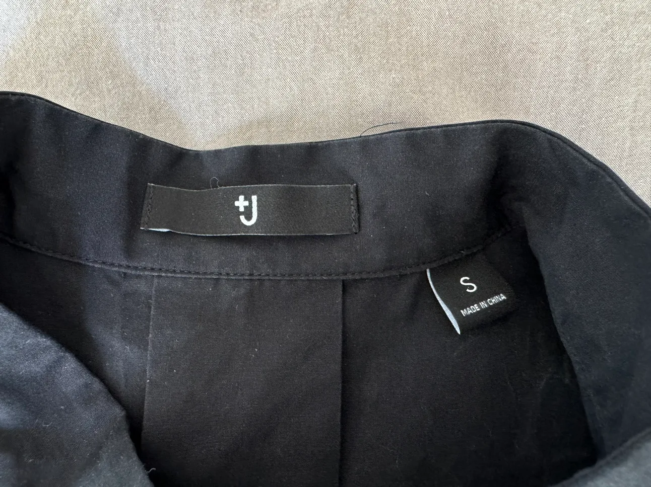 Uniqlo Womens Black Mandarin Collar Blouse image indicator(4)