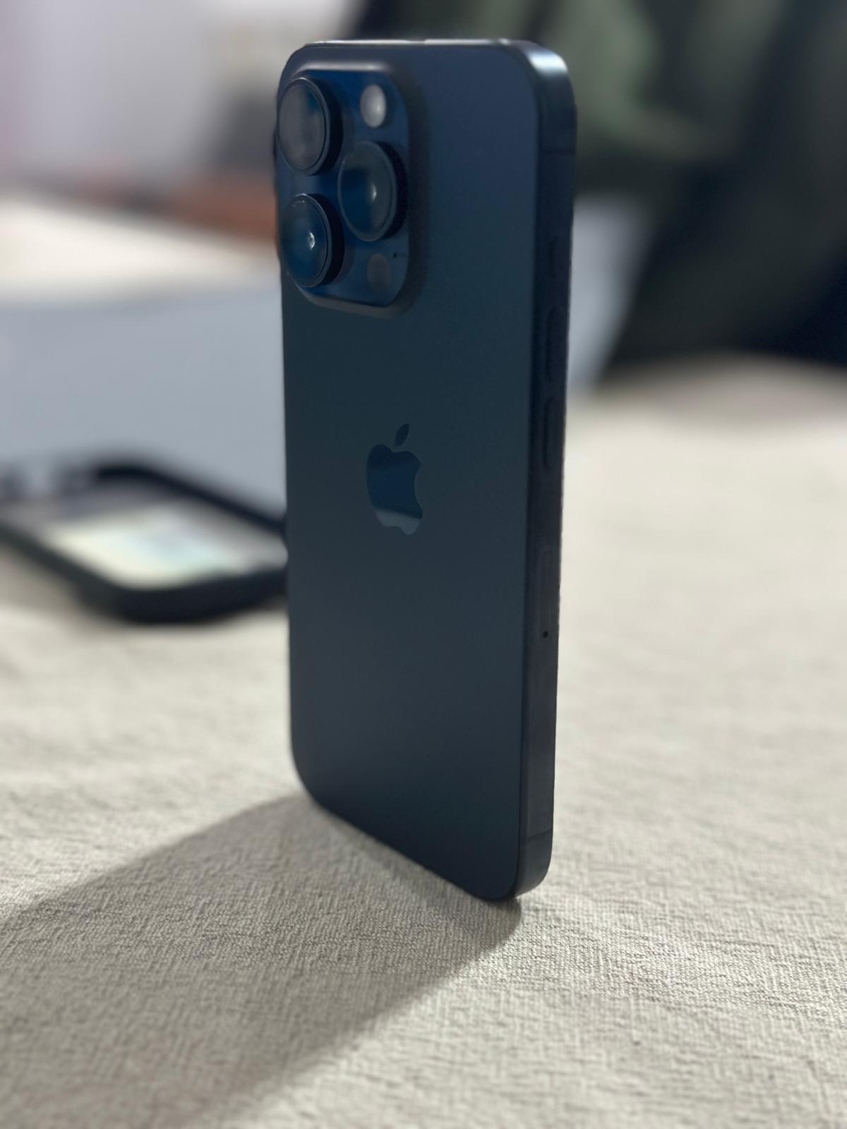 iPhone 15 pro 256 GB - photo 5