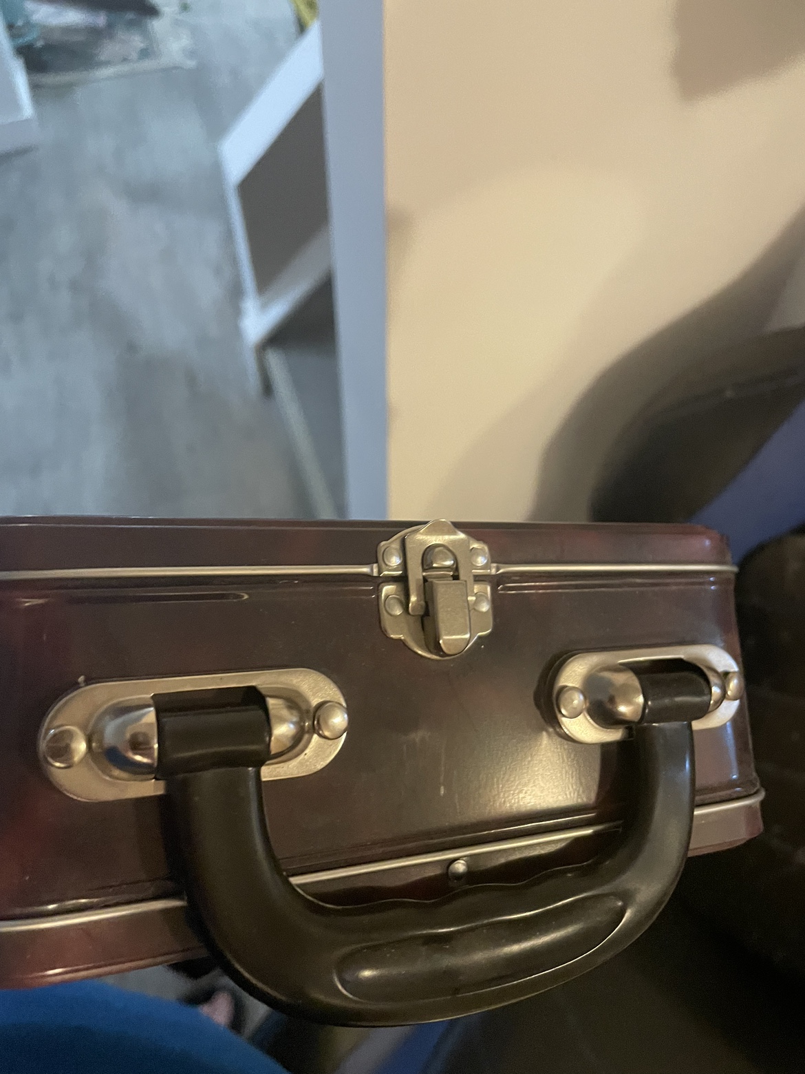 John Wayne Tin Box #freecycle - photo 2