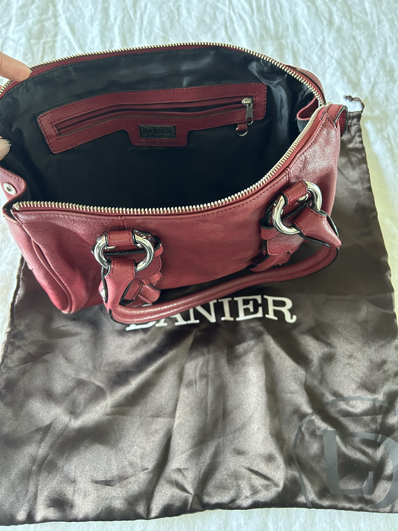 Danier Leather Handbag - photo 4