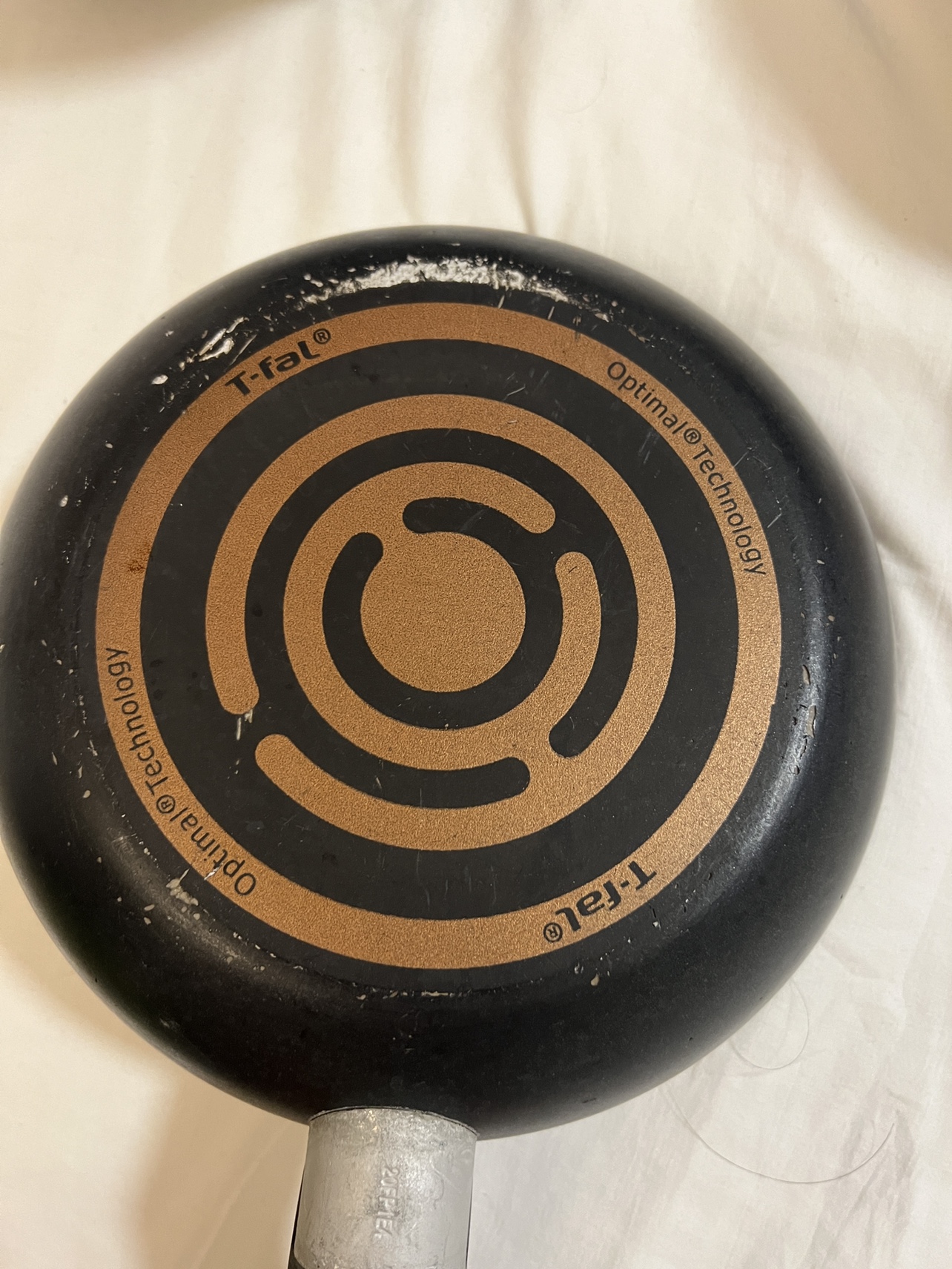 One small pot with lid and two pans (MOVING OUT SALE) - photo 3