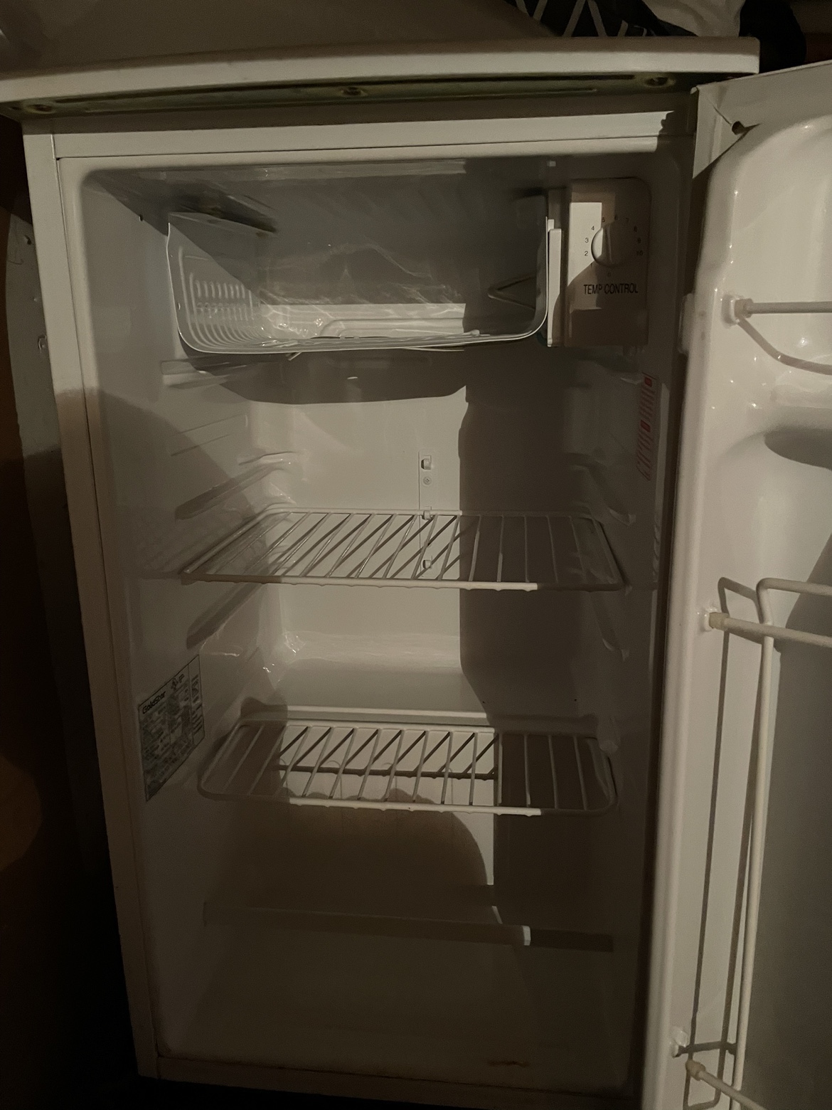 Goldstar GC131CW Fridge - photo 2
