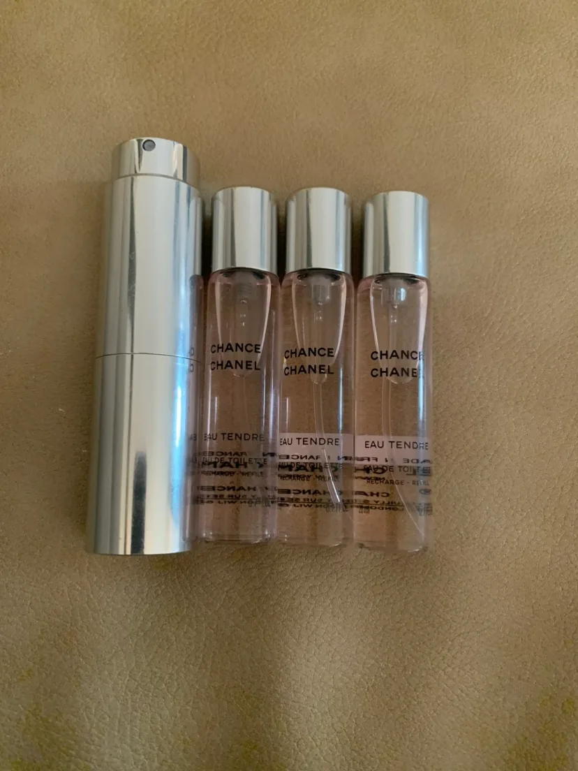 Chanel Chance Eau Tendre Perfume Samples thumbnail