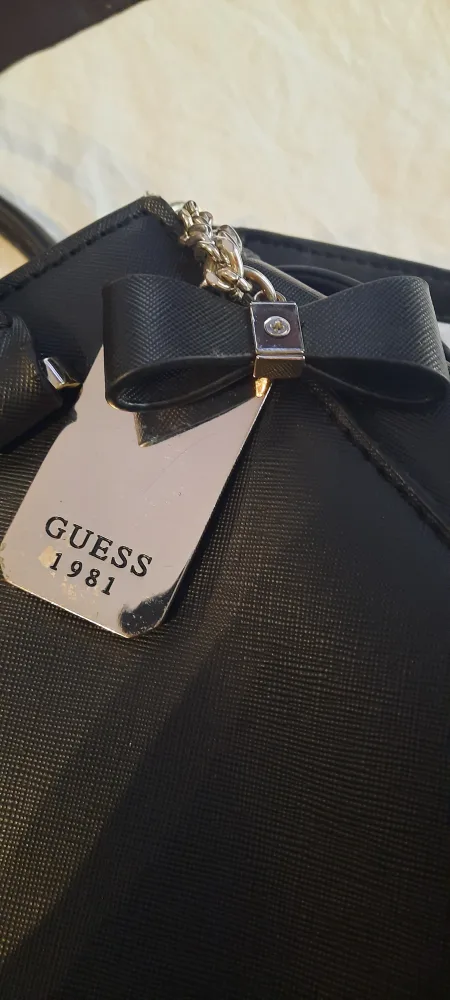 Black Guess Leather Handbag image indicator(2)