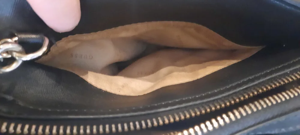 Black Guess Leather Handbag image indicator(5)