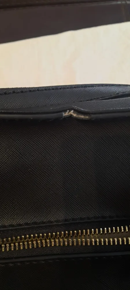 Black Guess Leather Handbag image indicator(7)