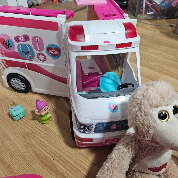 Barbie Pink Convertible Car image indicator(5)