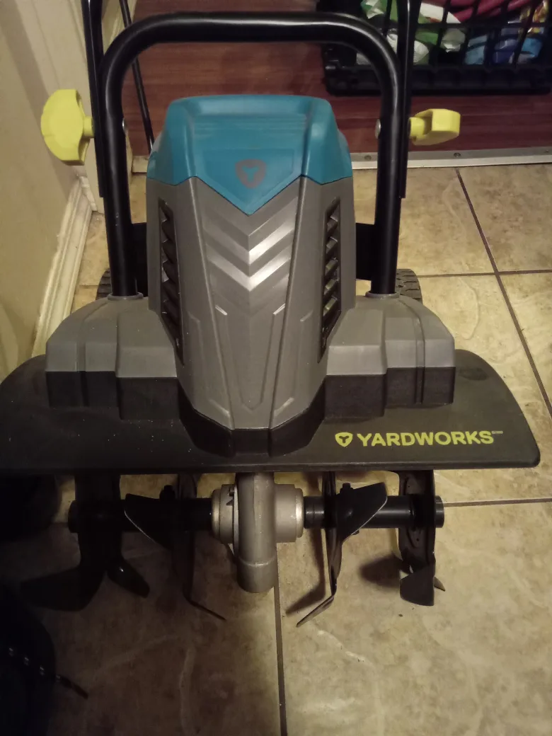 Yardworks Tiller thumbnail