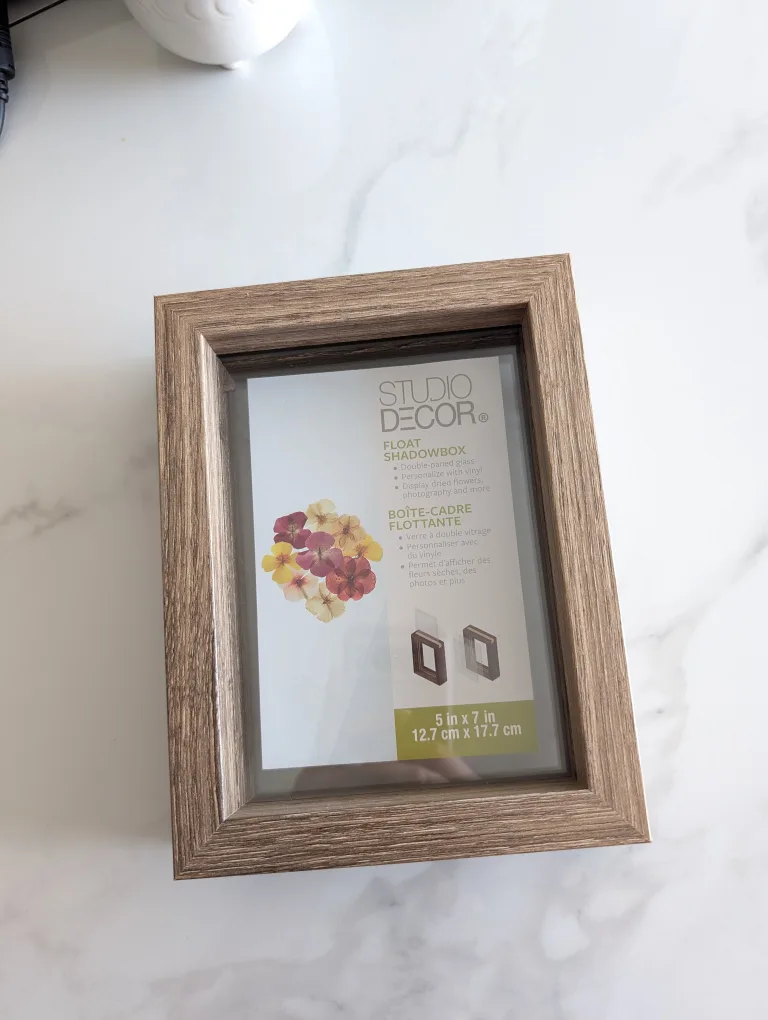 Studio Decor Float Shadowbox thumbnail