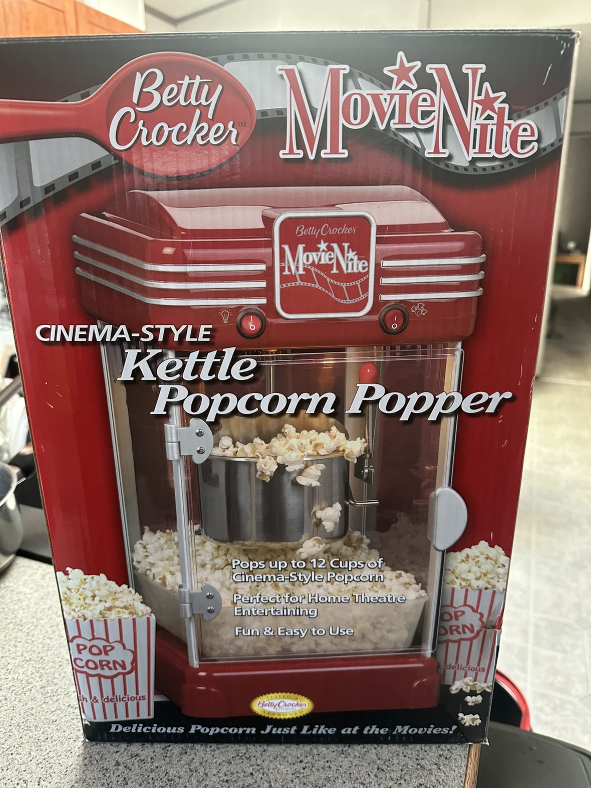 Betty Crocker Movie Nite Kettle Popcorn Popper - photo 3
