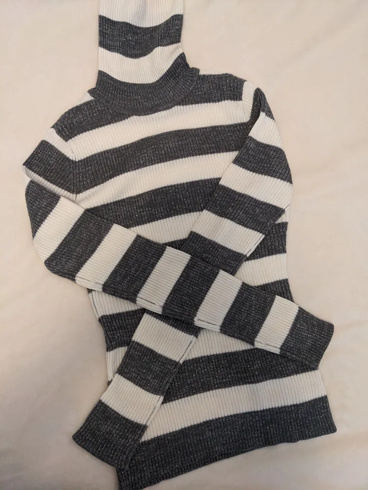 sweaters!!! (mock and turtleneck) image indicator(3)