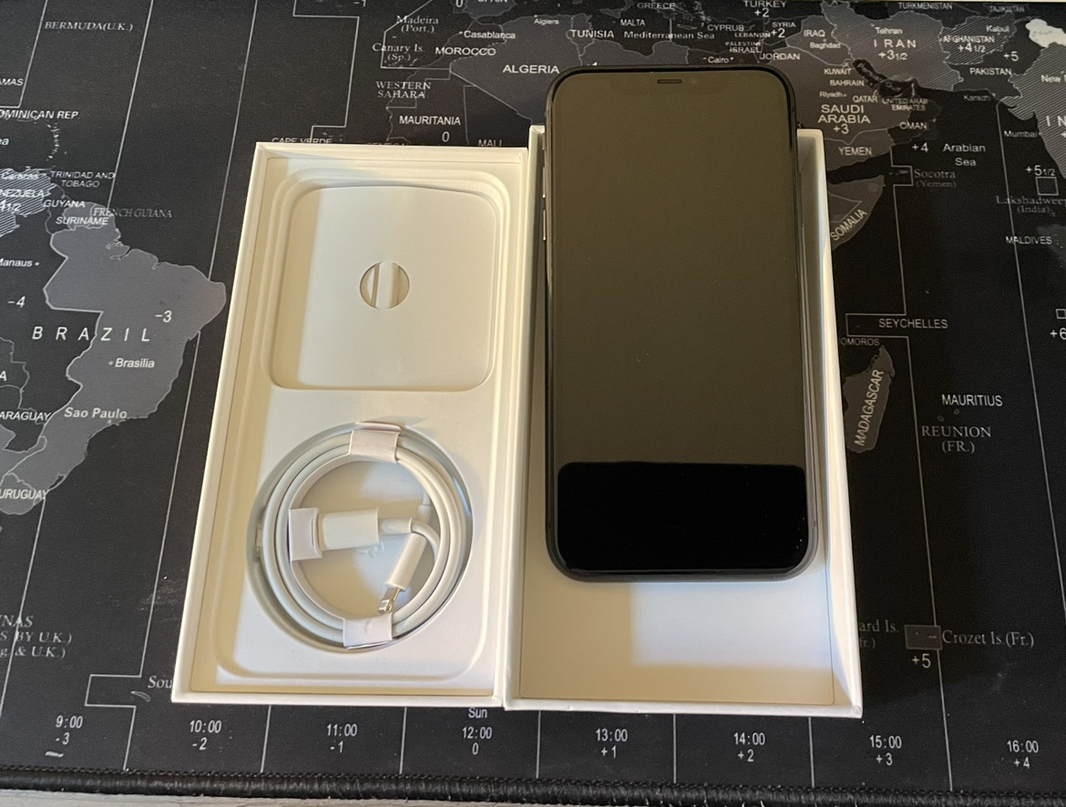 iPhone 11 64GB 97% 🔋 Lightly Used