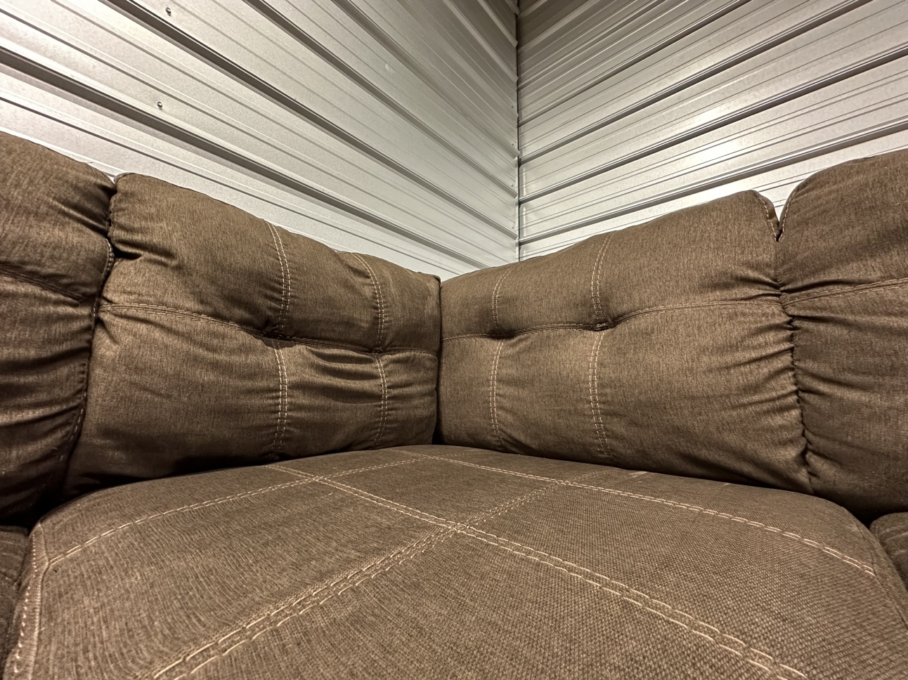 Sectional (FREE DELIVERY) - photo 5