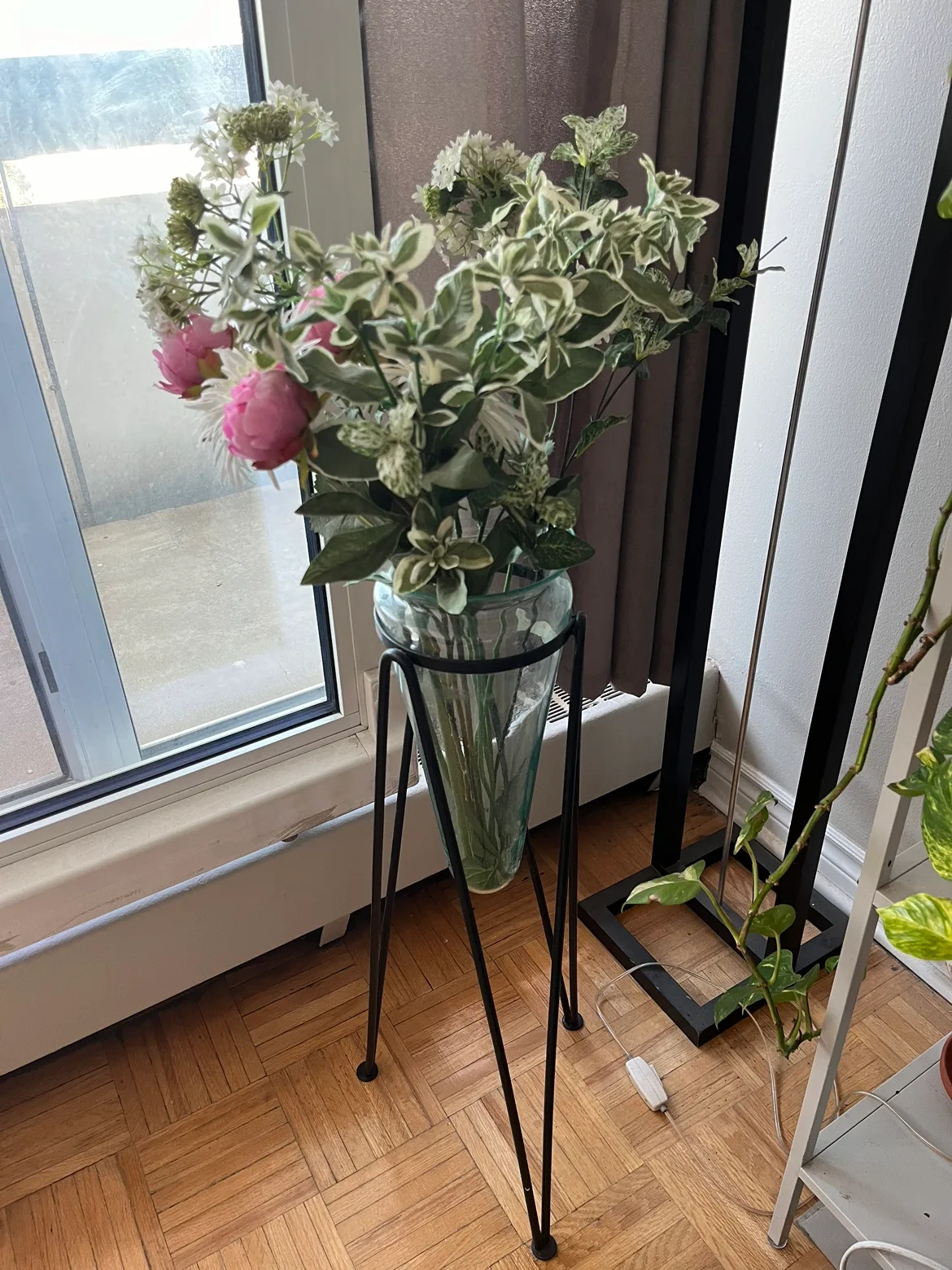 Vintage Glass Vase on Stand image indicator(2)