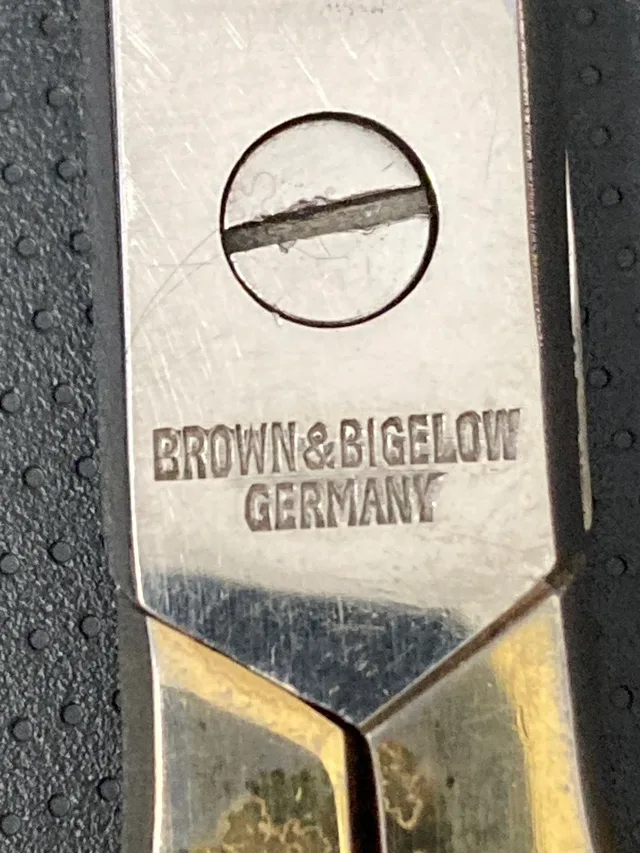 ✨Antique Brown & Bigelow Scissors image indicator(3)